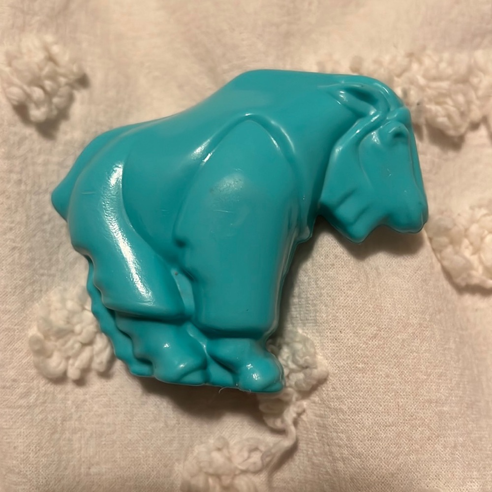 Fisher price little people play family, blue goat for  zoo set